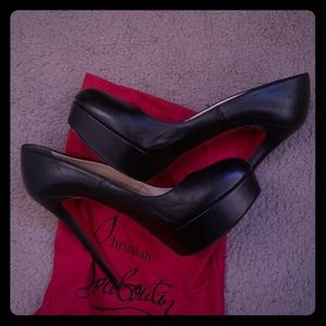 Christian louboutin 39.5